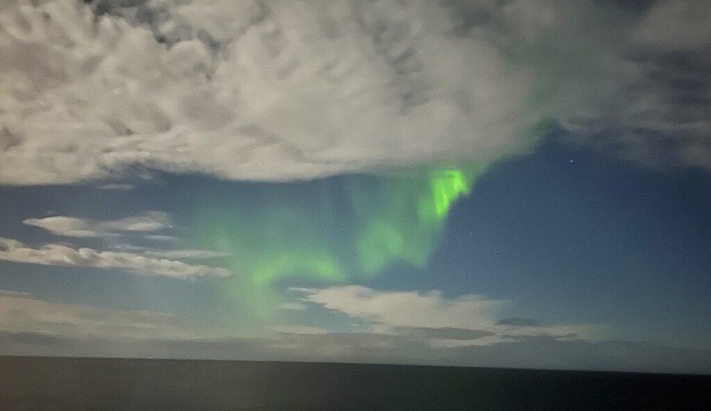 a green lights in the sky