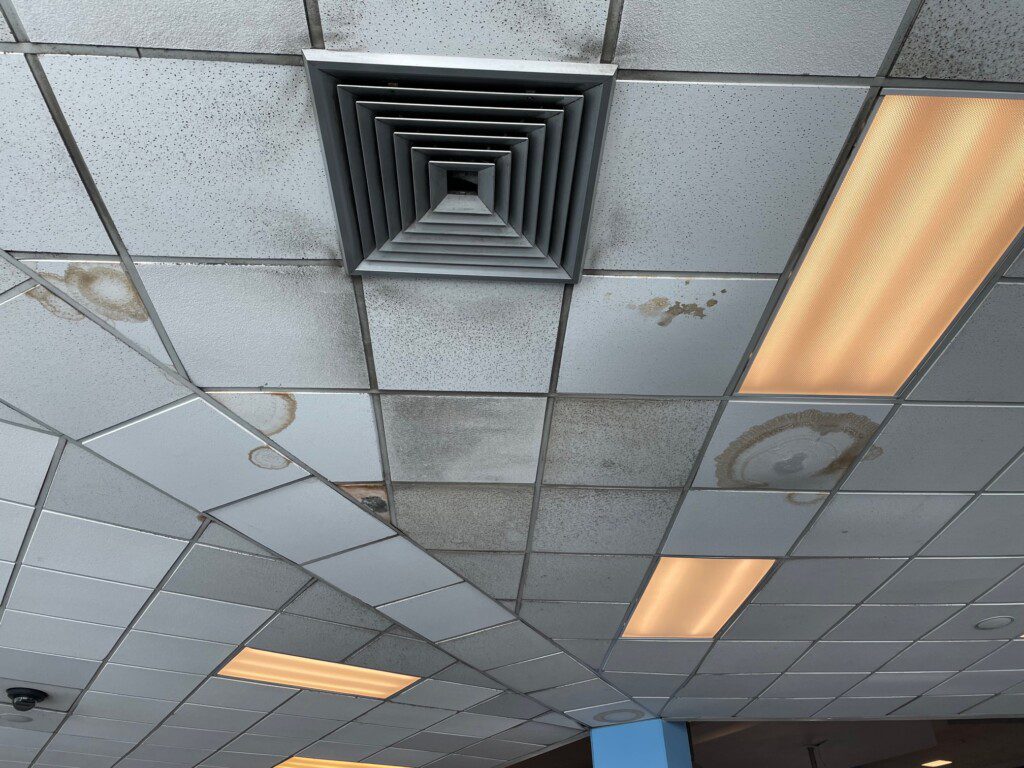a vent on a ceiling